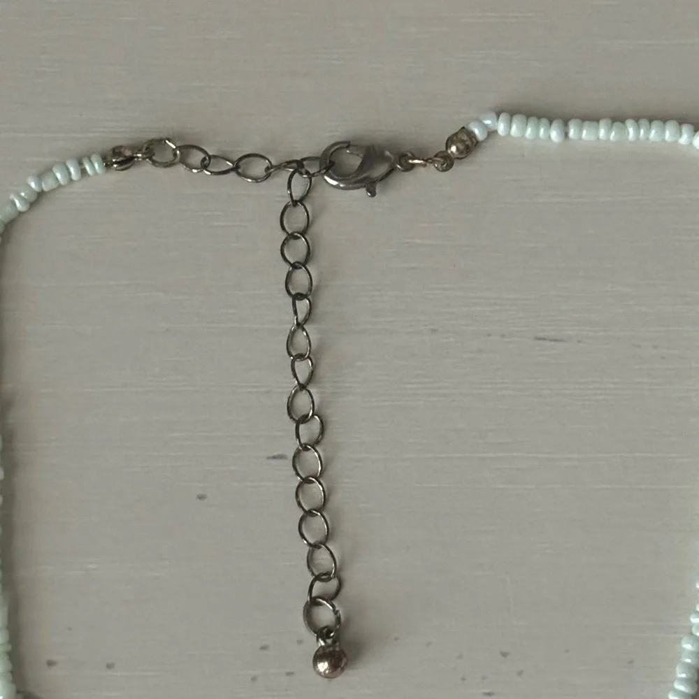 Madewell beaded pastel flower bohemain necklace - Picture 2 of 3